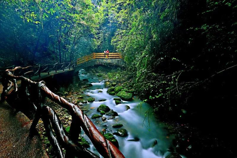 达州宣汉峨城山之旅-四川宣汉巴山大峡谷