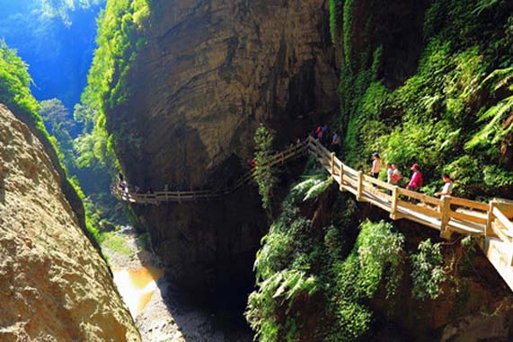 重庆万盛黑山谷跟团旅游旅行社