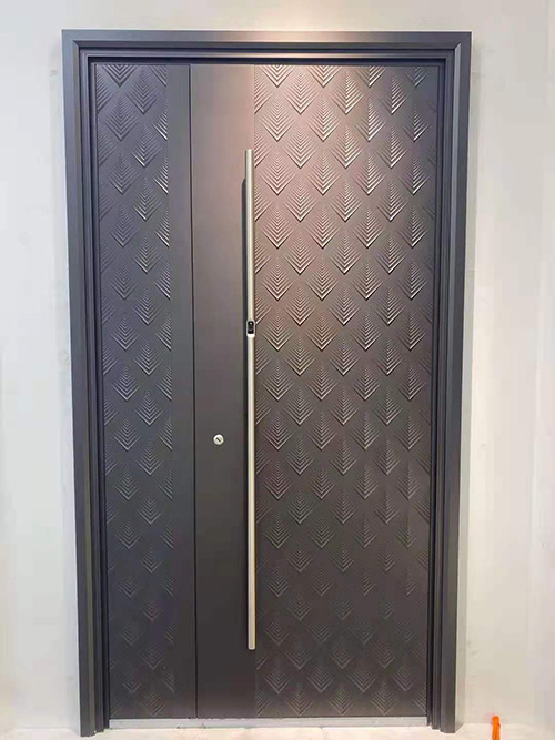 钢制铸铝门