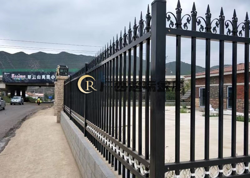 贺州锌钢草坪护栏-柳州锌钢护栏围挡安全围栏厂家批发-超瑞金属