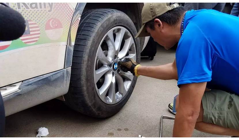 专业的汽车道路救援电话号码