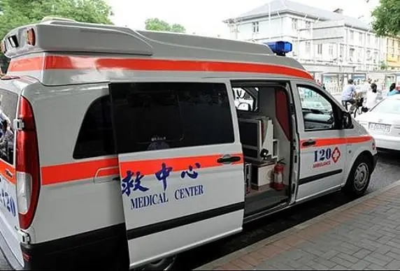 哪位大神宜兴出租救护车专业长途跨省转院出院-【救护车转院服务】