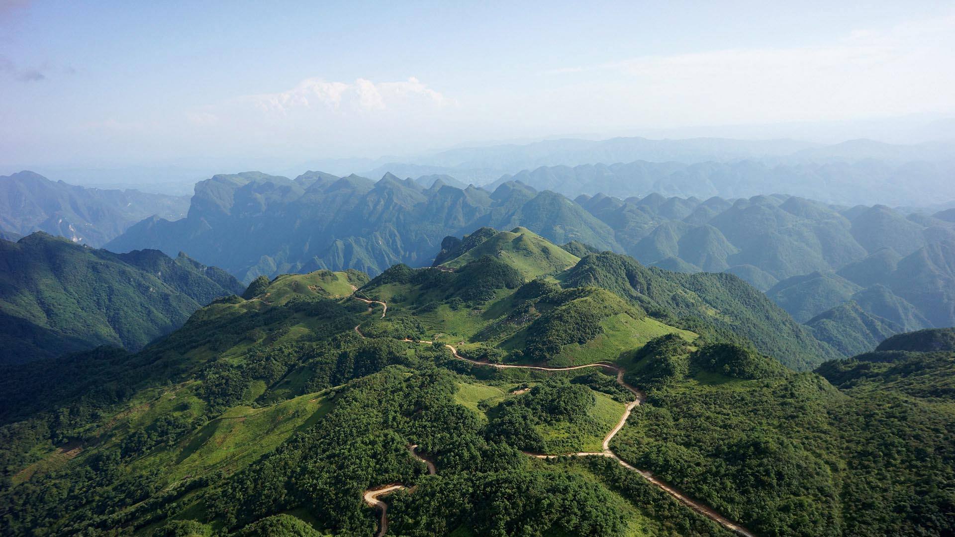 巴山大峡谷路灯图片