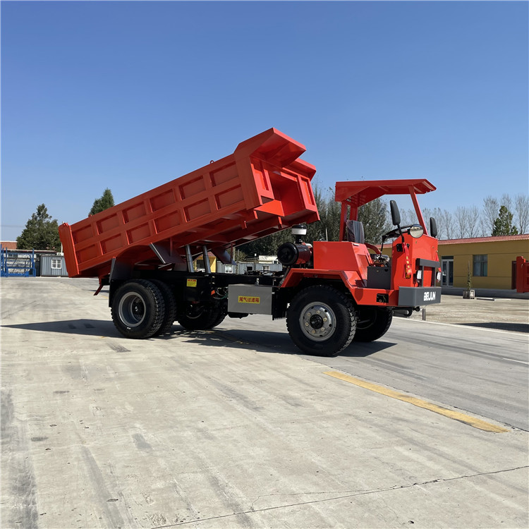 小型後驅拉土安標車玉柴發動機