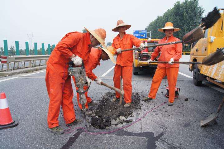 修武道路养护工考一本需要什么条件在哪里报名是全国统一考试吗