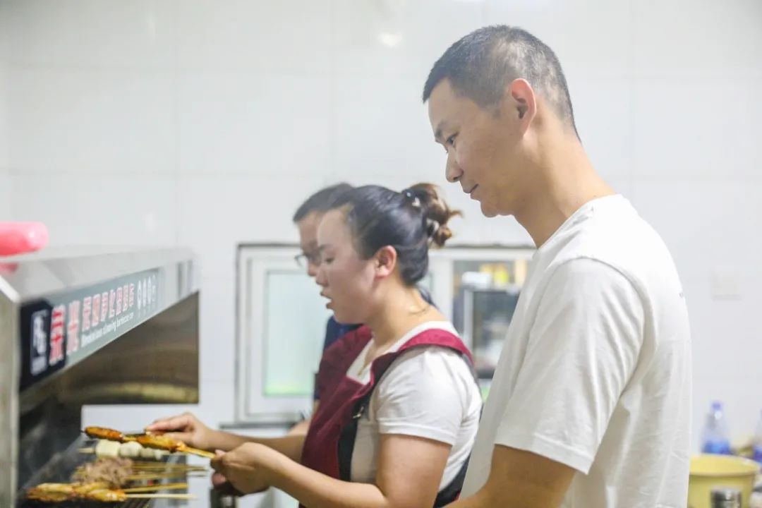 上海普陀区那里有小吃特色培训学校要多少学费